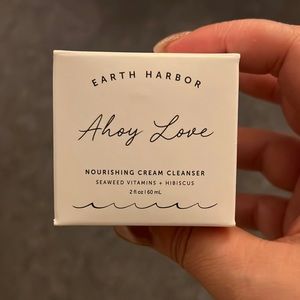 Brand New:Earth Harbor Nourishing Cream Cleanser